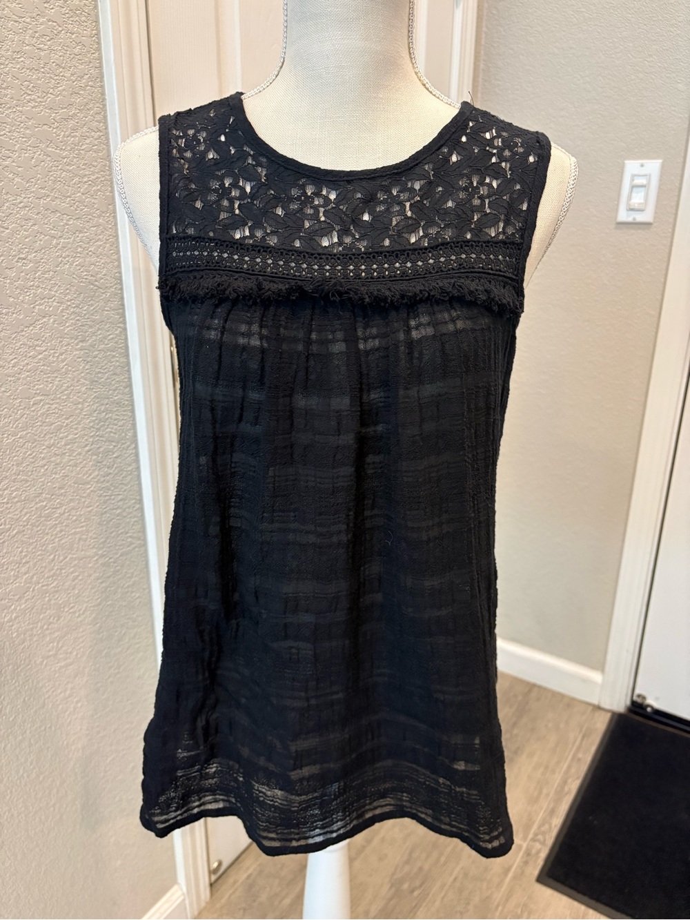 Max Studio Black Sleeveless Lace Yoke Tank Top